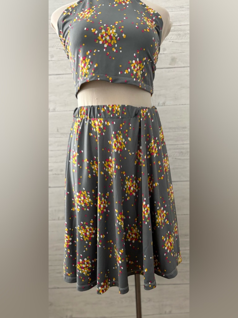 REBDOLLS 2-Piece Skirt and Halter Set Women's Size 1X - Picture 5 of 12